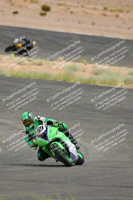 media/Jun-04-2022-WERA (Sat) [[b852bbbd55]]/Race 8 Superbike Expert Novice V7 HW/